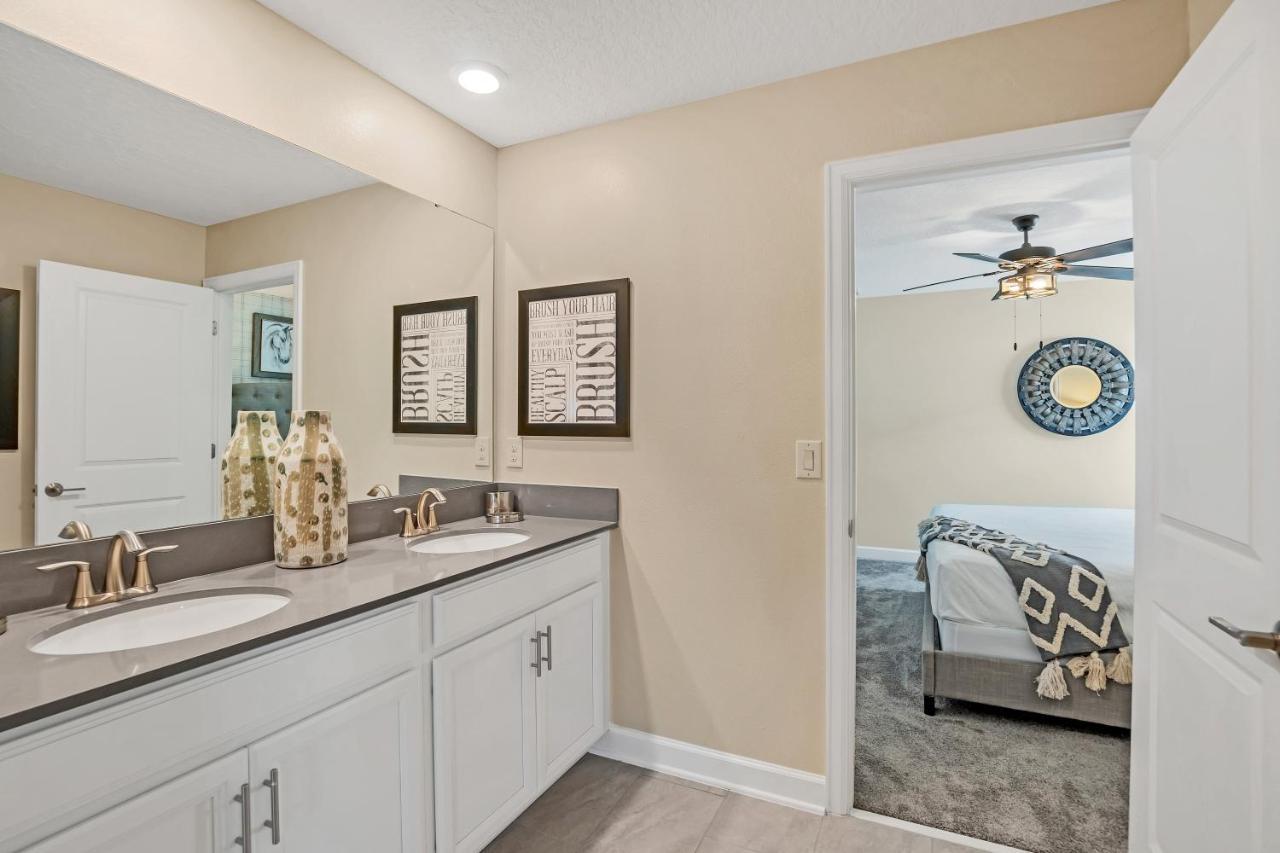 Large Villa, Private Poolgame Roommovie Theater * Kissimmee