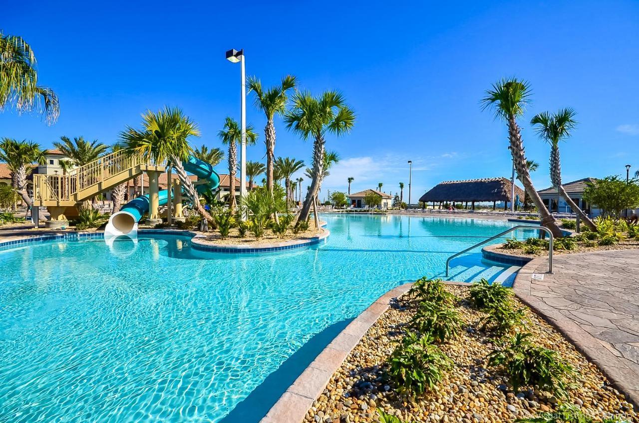 Large Villa, Private Poolgame Roommovie Theater Holiday home
